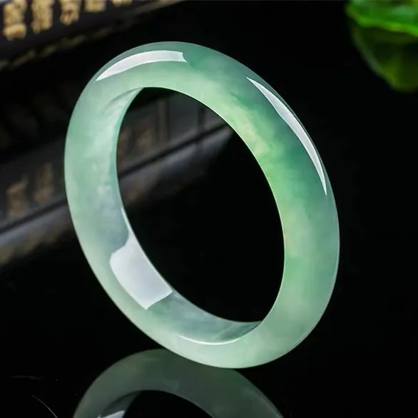 Natural Myanmar jadeite bracel - Coordinates Bracelet のレビューと価格