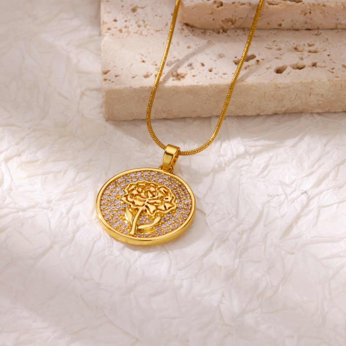 Zircon Flower Necklaces For Wo - Birth Flower Necklace のレビューと価格