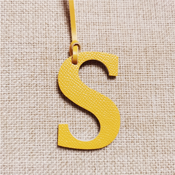 English Letter O P Q R S T Alp - Monogram Keychain Leather のレビューと価格