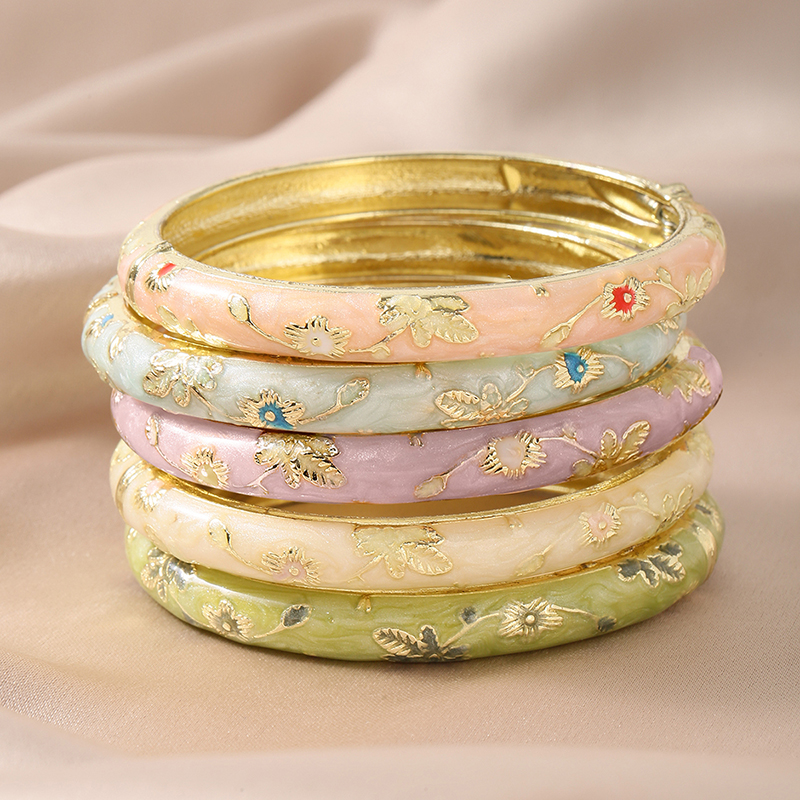 FTCY 5PCS Fine Small Flower Cl - Coordinates Bracelet のレビューと価格