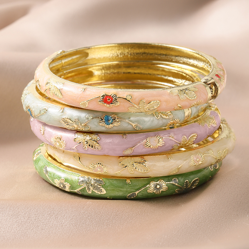 FTCY 5PCS Fine Small Flower Cl - Coordinates Bracelet のレビューと価格