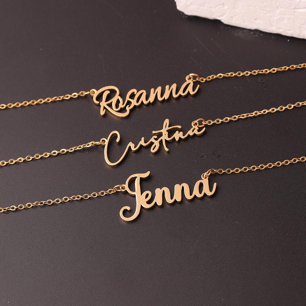 Custom Name Necklace for Women - Birth Flower Necklace のレビューと価格