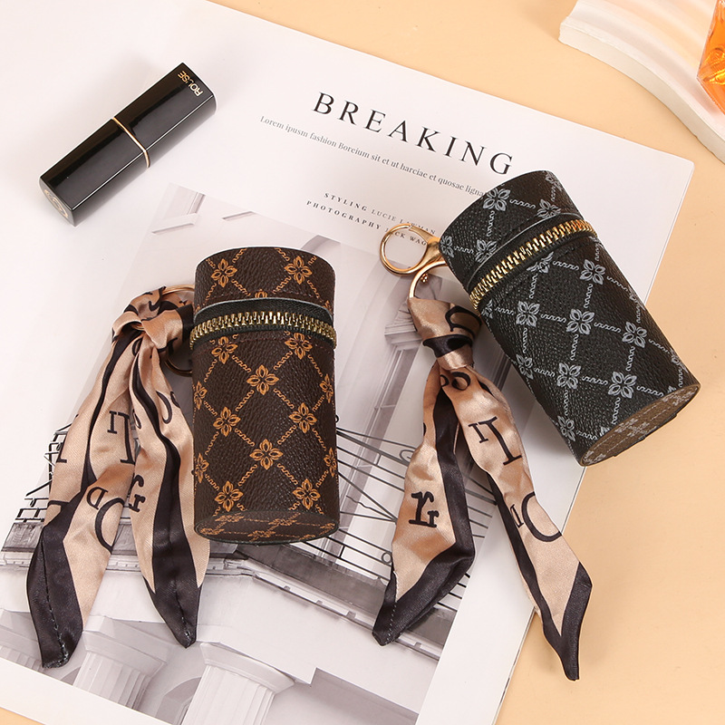 Scarf Pattern Lipstick Keychai - Monogram Keychain Leather のレビューと価格