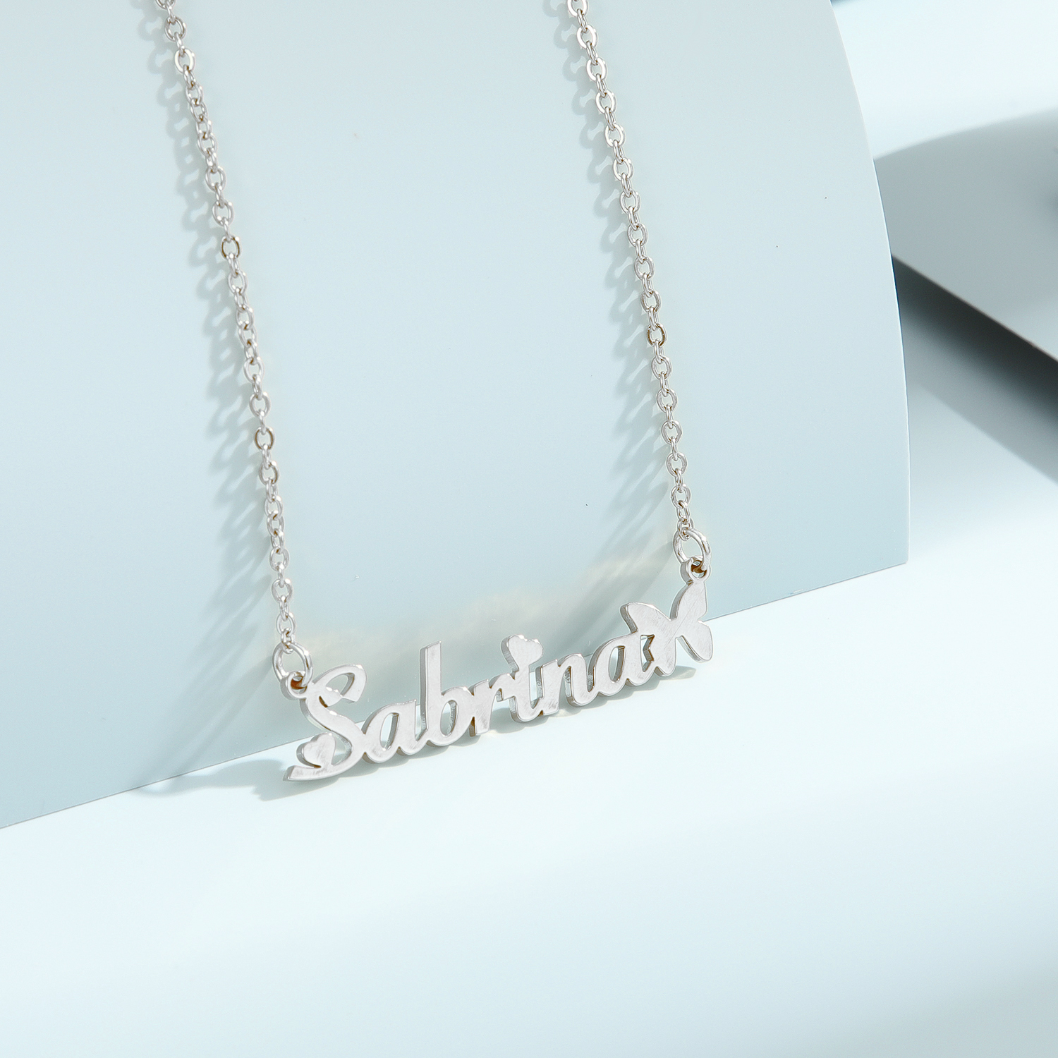 1pc Personalized Butterfly Nam - Name Necklace Custom のレビューと価格