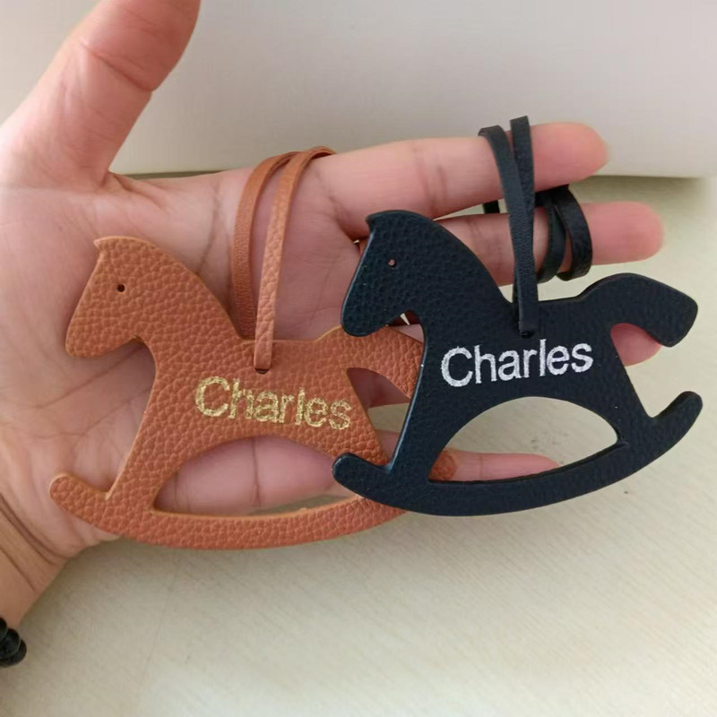 Custom Initial Fashion Horse B - Monogram Keychain Leather のレビューと価格