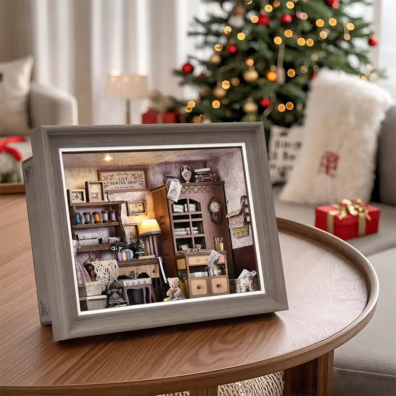 DIY Book Nook Kit 3D Miniature - Engraved Wood Frame のレビューと価格