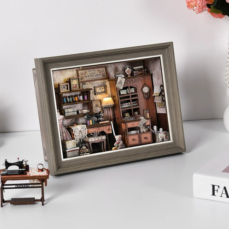 DIY Book Nook Kit 3D Miniature - Engraved Wood Frame のレビューと価格