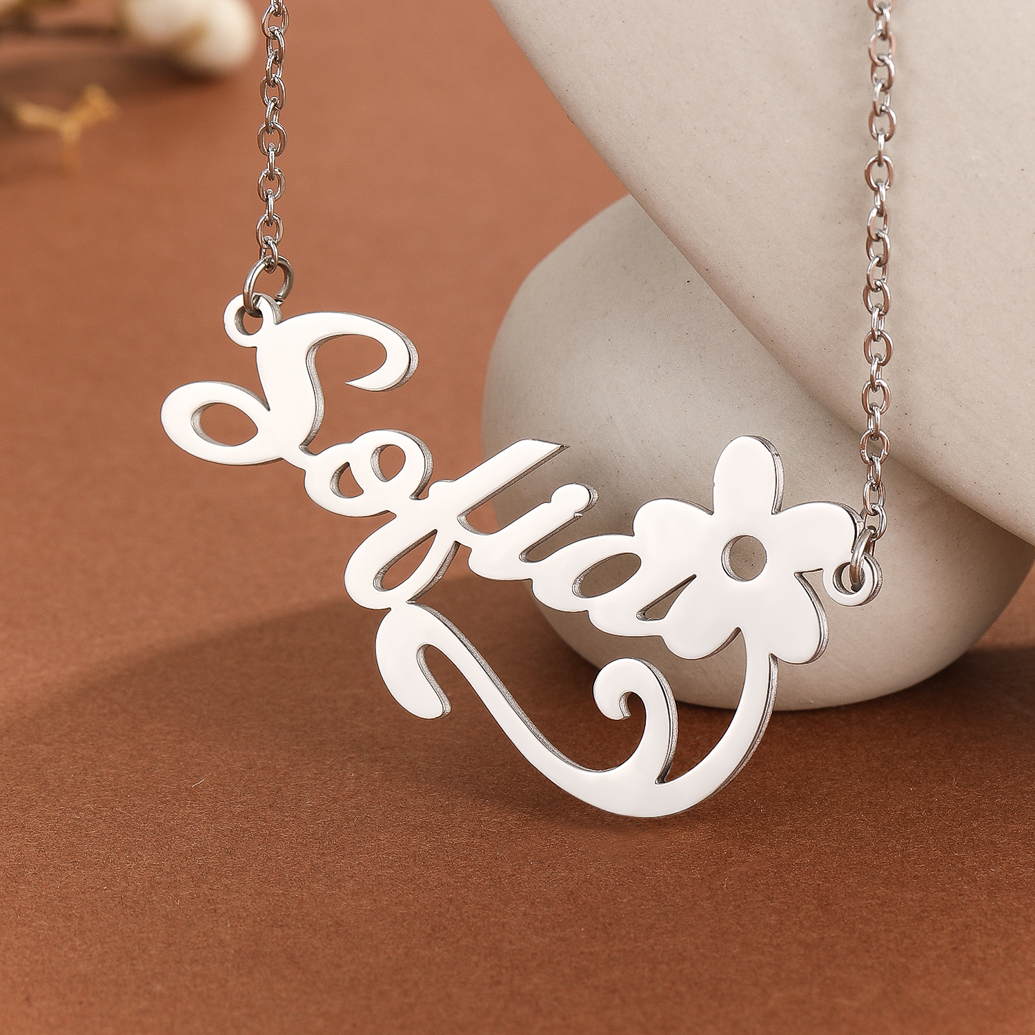 Stainless Steel Flower Letter  - Name Necklace Custom のレビューと価格