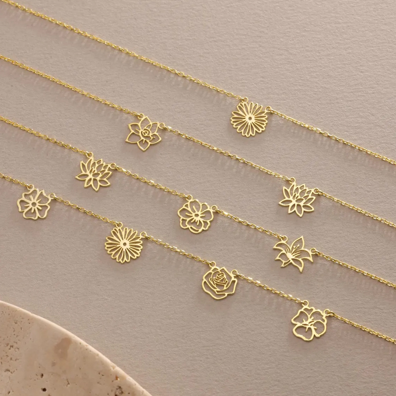 Customized Birth Flowers Neckl - Birth Flower Necklace のレビューと価格