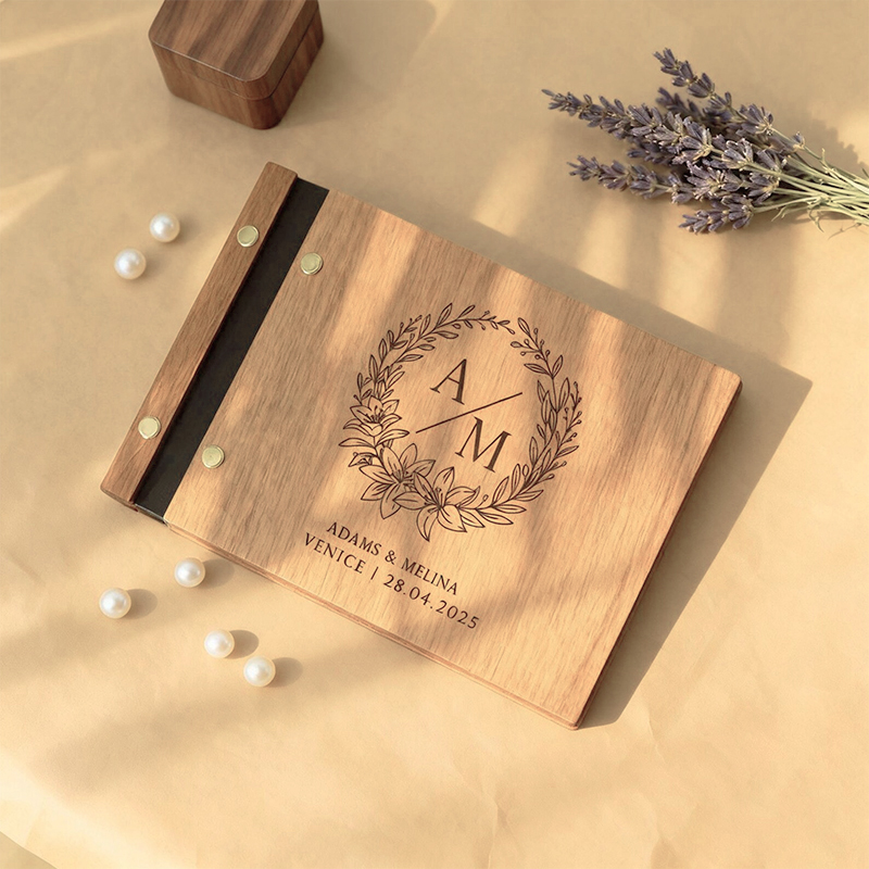 Personalized Wooden Wedding Gu - Custom Photo Book のレビューと価格