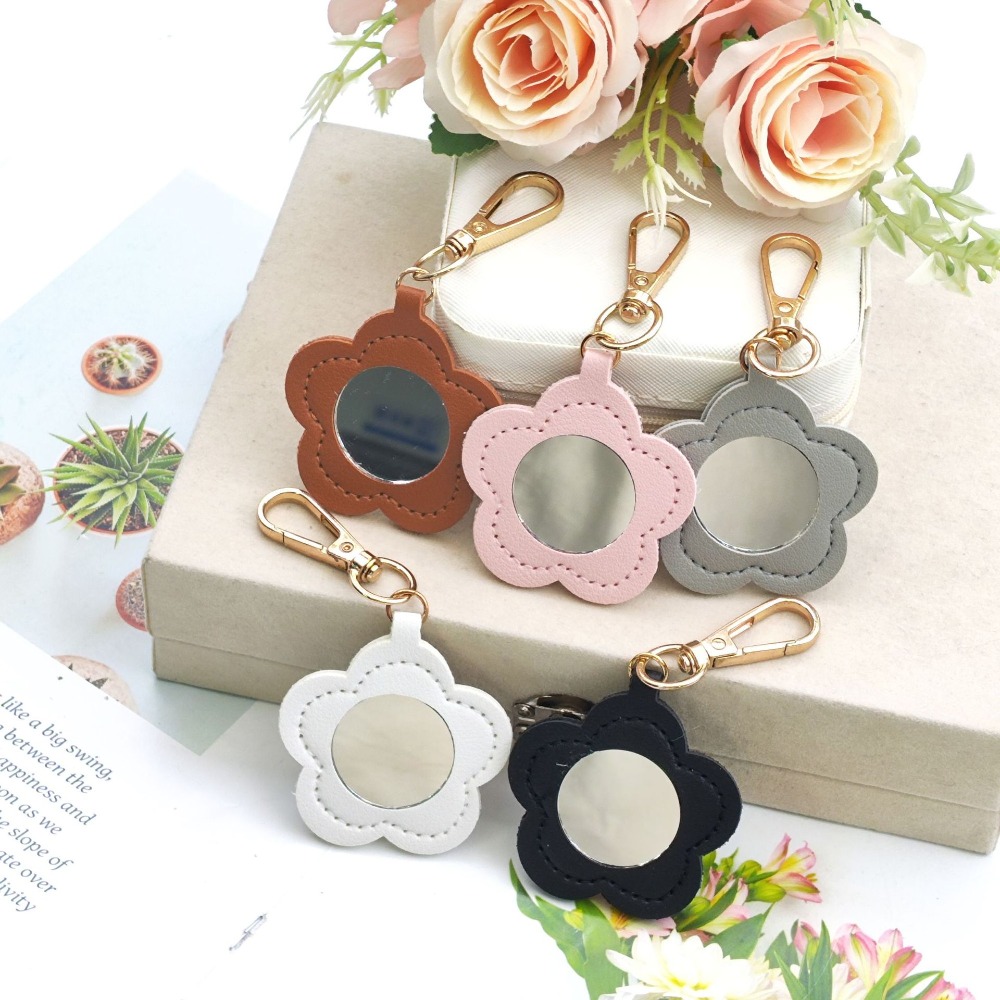 Flower Petal Shaped Mirror Bag - Initial Ring Custom のレビューと価格