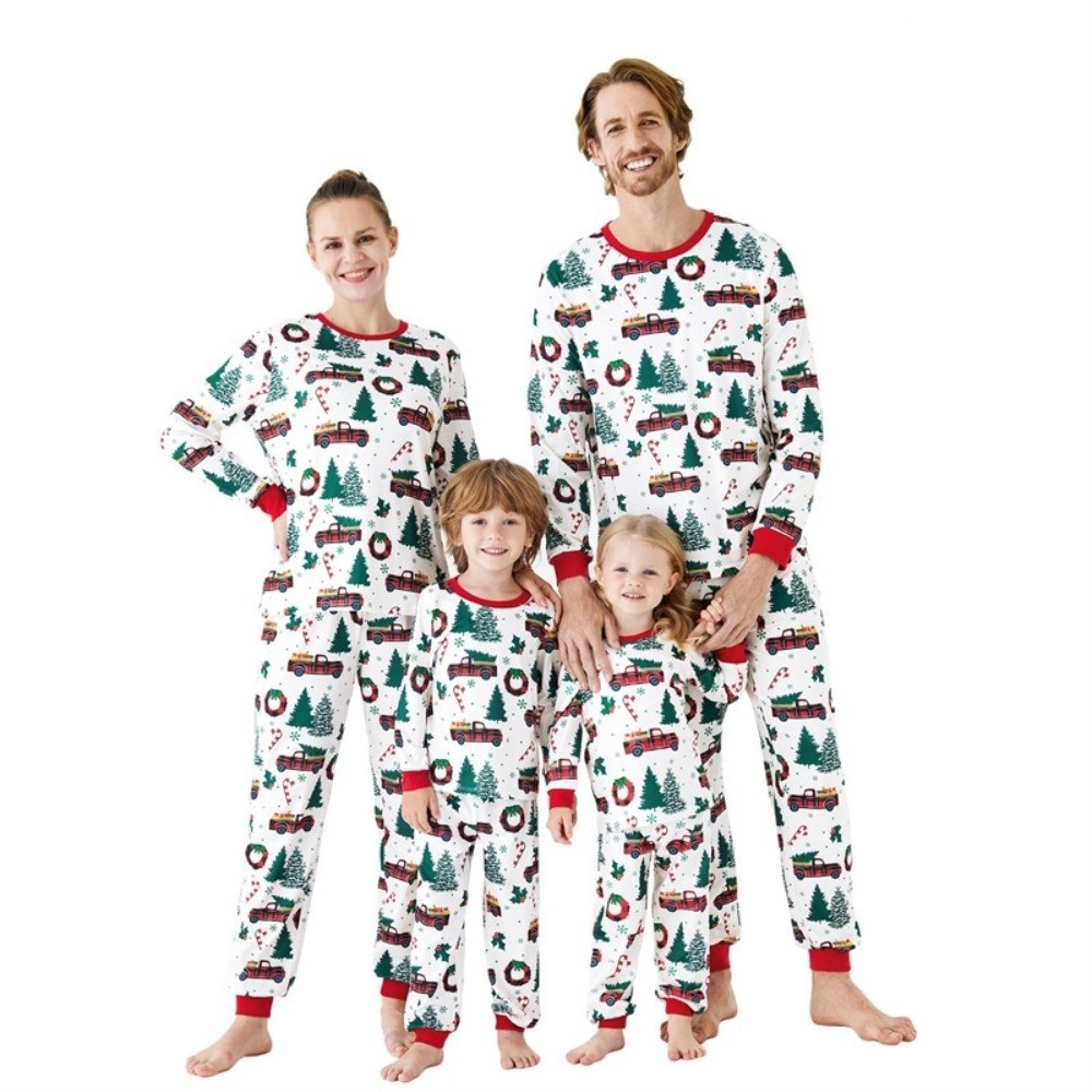 Christmas Family Matching Outf - Family Tree Print のレビューと価格